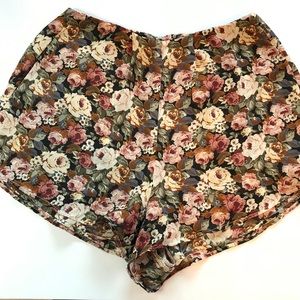 Show Me Your MuMu | Floral Sawyer Short | Floral